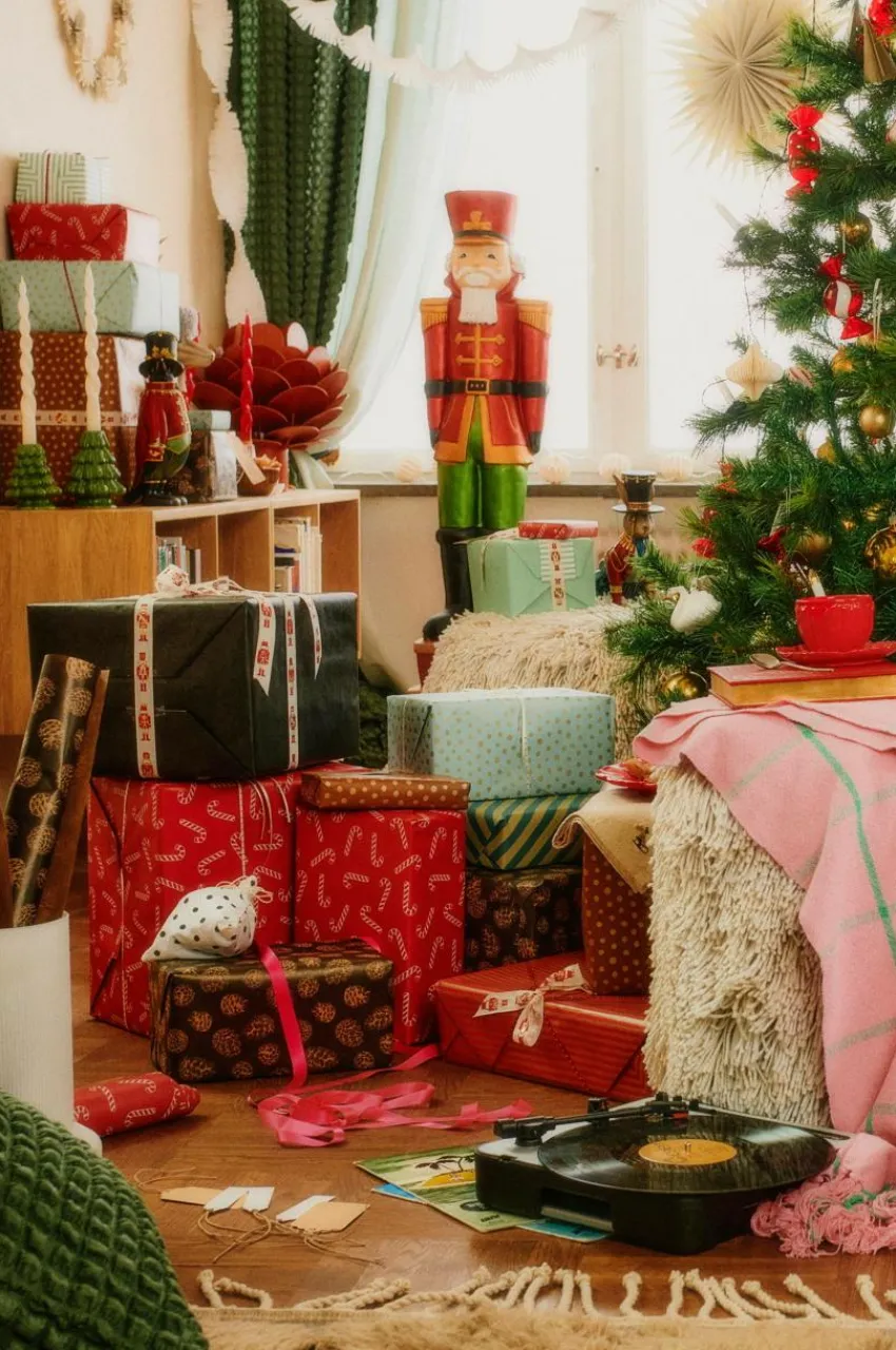 Shop CANDY CANES -lahjapaperi Lahjapaperit & Lahjanauhat|Joulukoristeet