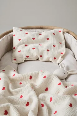 Shop HEARTS BABY Tyynyliina 35x28 Cm - Ekologinen Lasten Vuodevaatteet