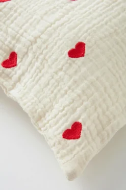Shop HEARTS BABY Tyynyliina 35x28 Cm - Ekologinen Lasten Vuodevaatteet
