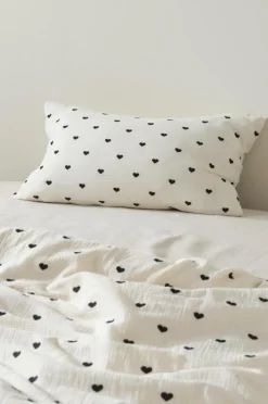 Discount HEARTS Tyynyliina 90x50 Cm - Ekologinen Lasten Vuodevaatteet