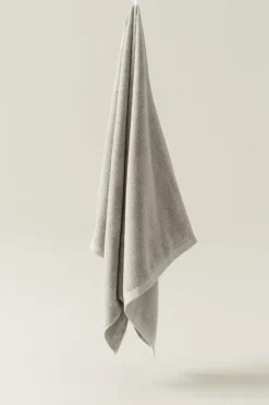 Fashion JOEY Kylpypyyhe 70x140 Cm Isot Kylpypyyhkeet