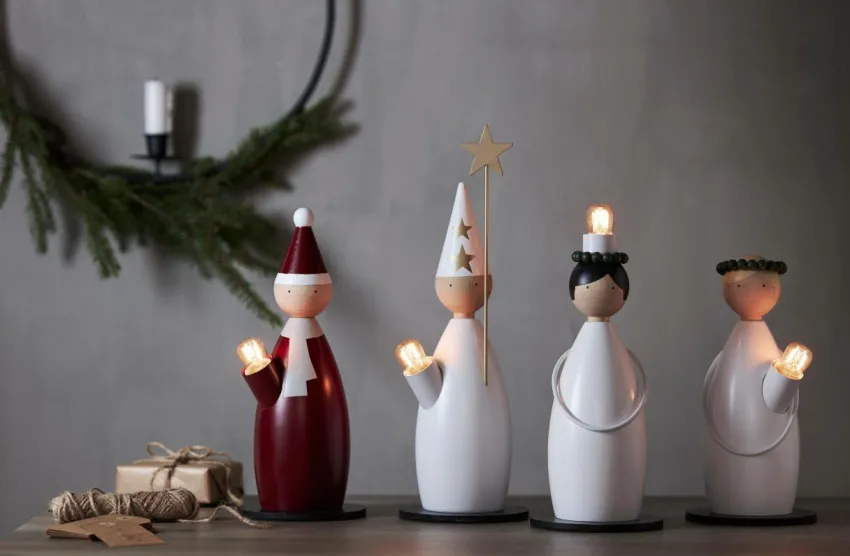 Store Kynttilänjalka Lucia Classic, Korkeus 24 Cm Jouluvalot