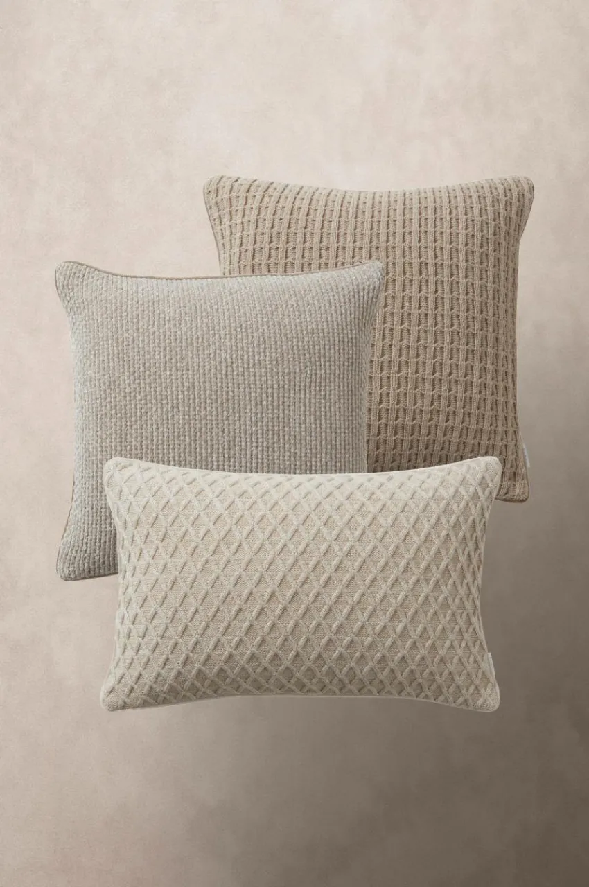 Outlet MILA Tyynynpäällinen 3-pack Koristetyynyt & Tyynynpäälliset
