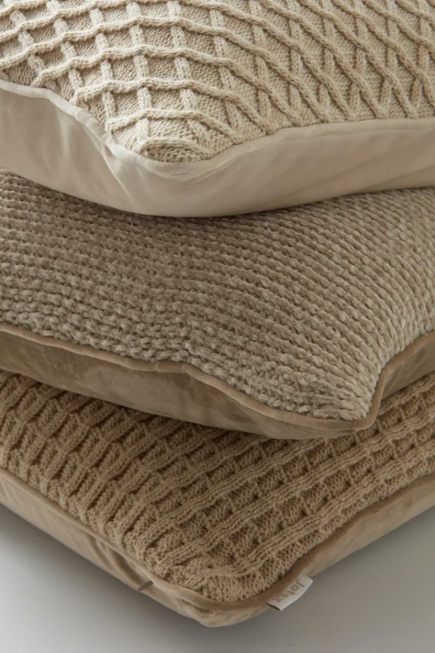 Outlet MILA Tyynynpäällinen 3-pack Koristetyynyt & Tyynynpäälliset