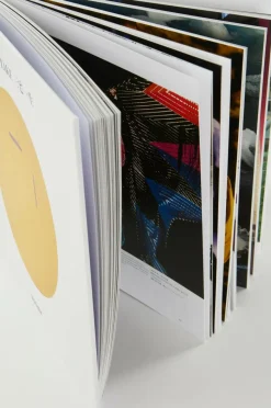 New MIYAKE,2nd EDITION Sohvapöytäkirja Koriste-Esineet
