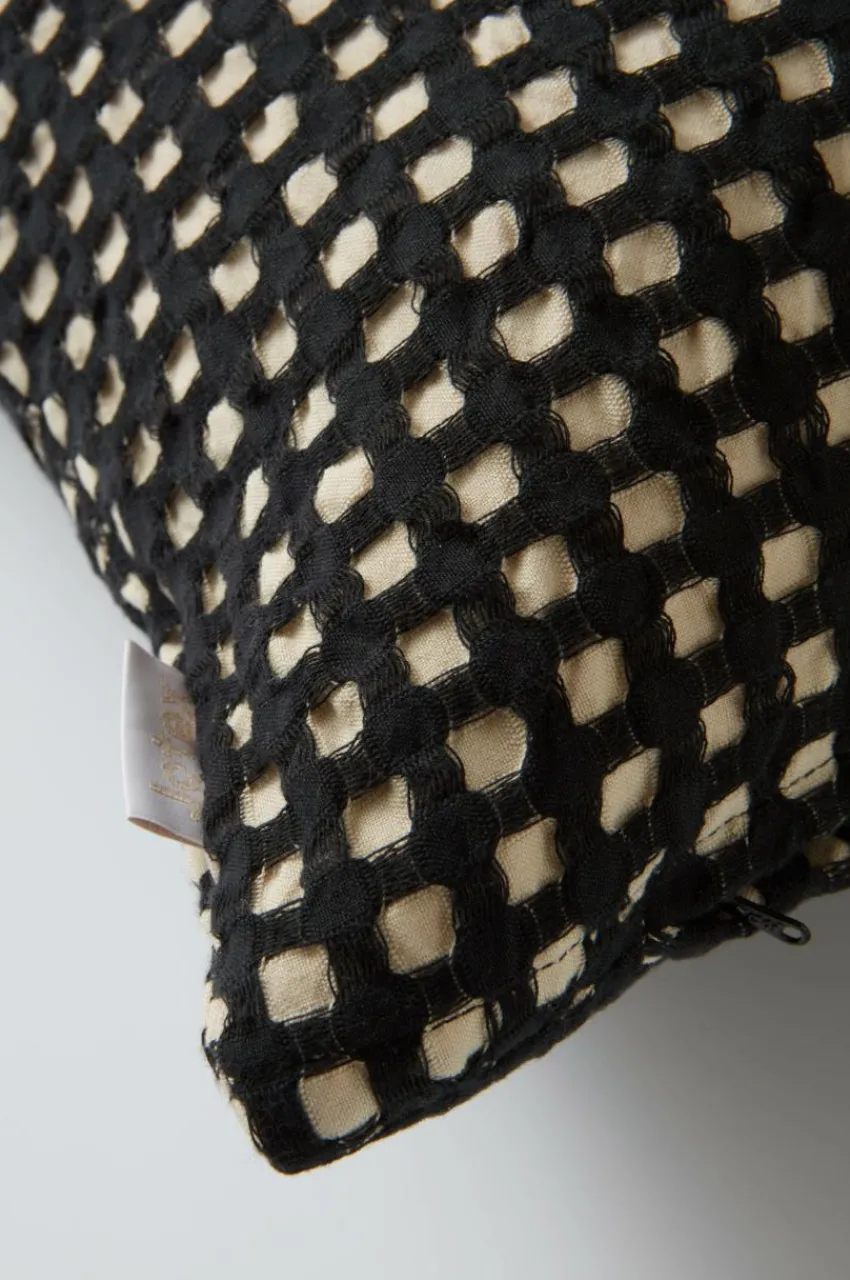 Sale MONI Tyynynpäällinen Koristetyynyt & Tyynynpäälliset